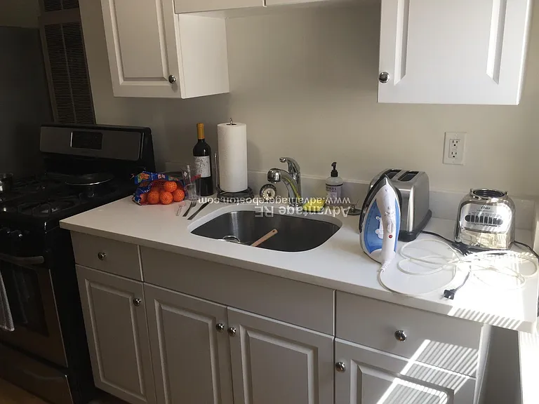 10 Wiget St #8 — Photo 13
