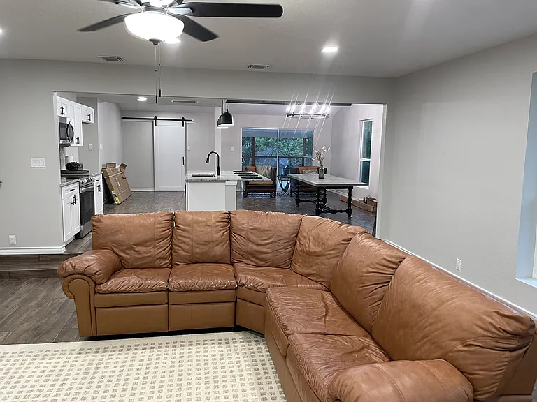 130 Creekview Dr — Photo 10