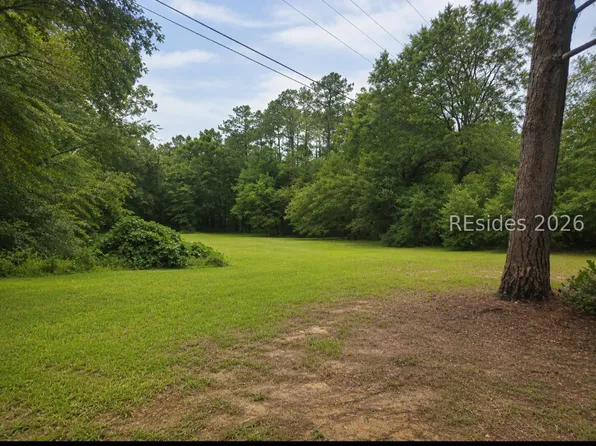 24 Sandstone Cir, Beaufort, SC 29906