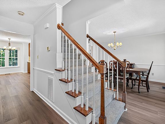 5th image of 9541 Bells Valley Dr