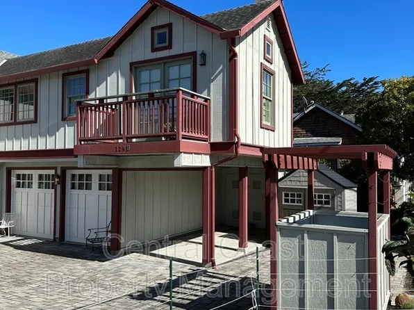 129 15th St, Pacific Grove, CA 93950