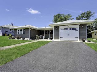 31 Saint David Dr, Toms River, NJ 08757