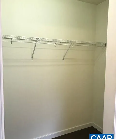 109 Chelsea Dr — Photo 9