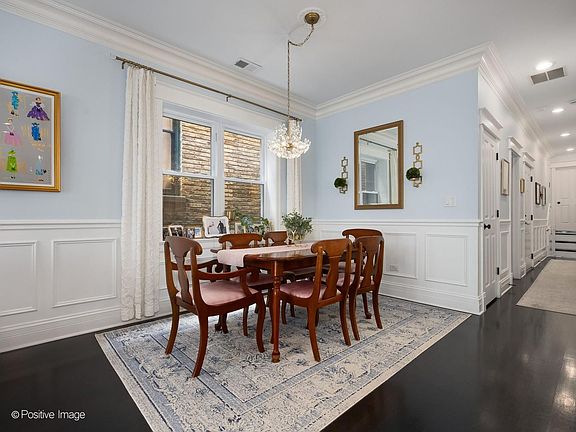 5th image of 3156 N Cambridge Ave APT 2