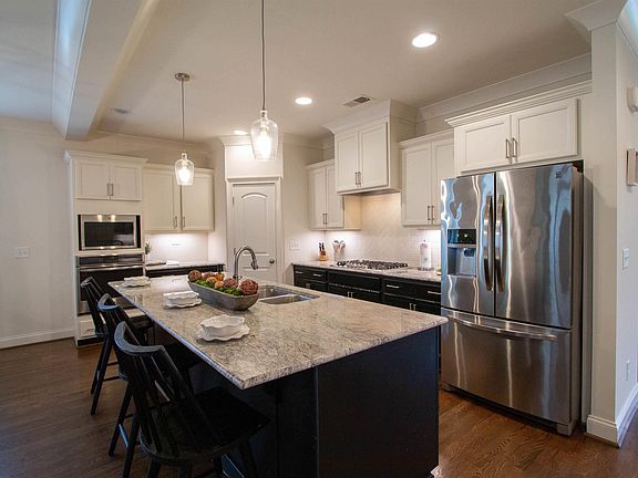 4th image of 4856 Heritage Hills Way