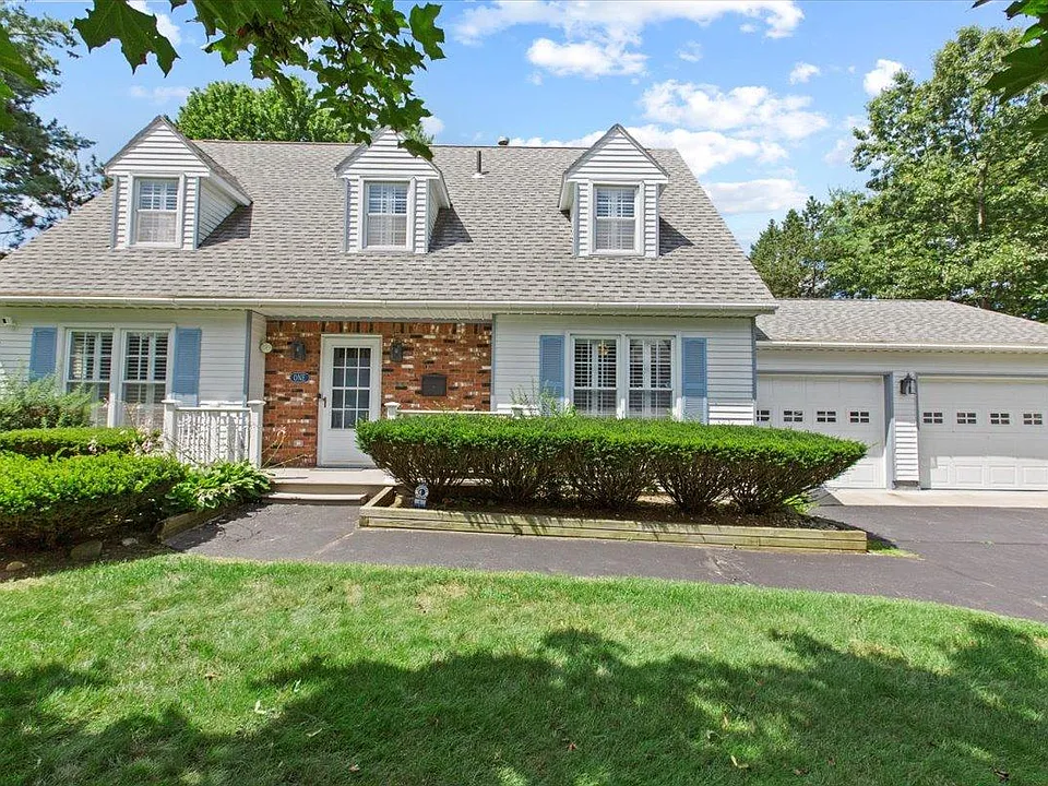 1 Patricia Ln