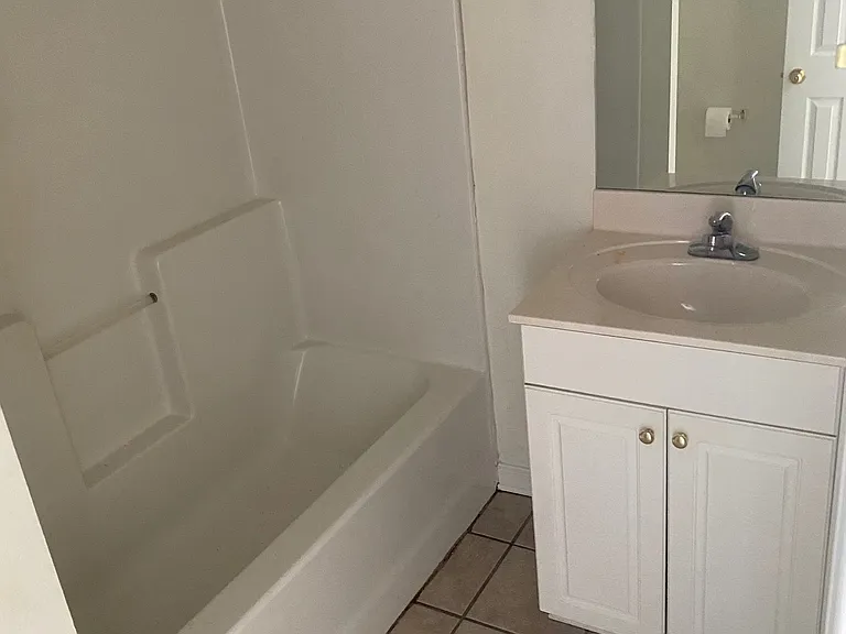 652 Kirkcauldy Dr — Photo 12