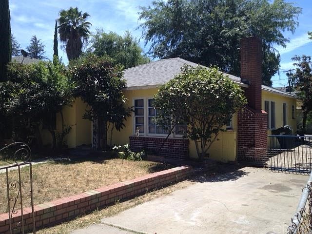 1st image of 740 W Colorado Blvd