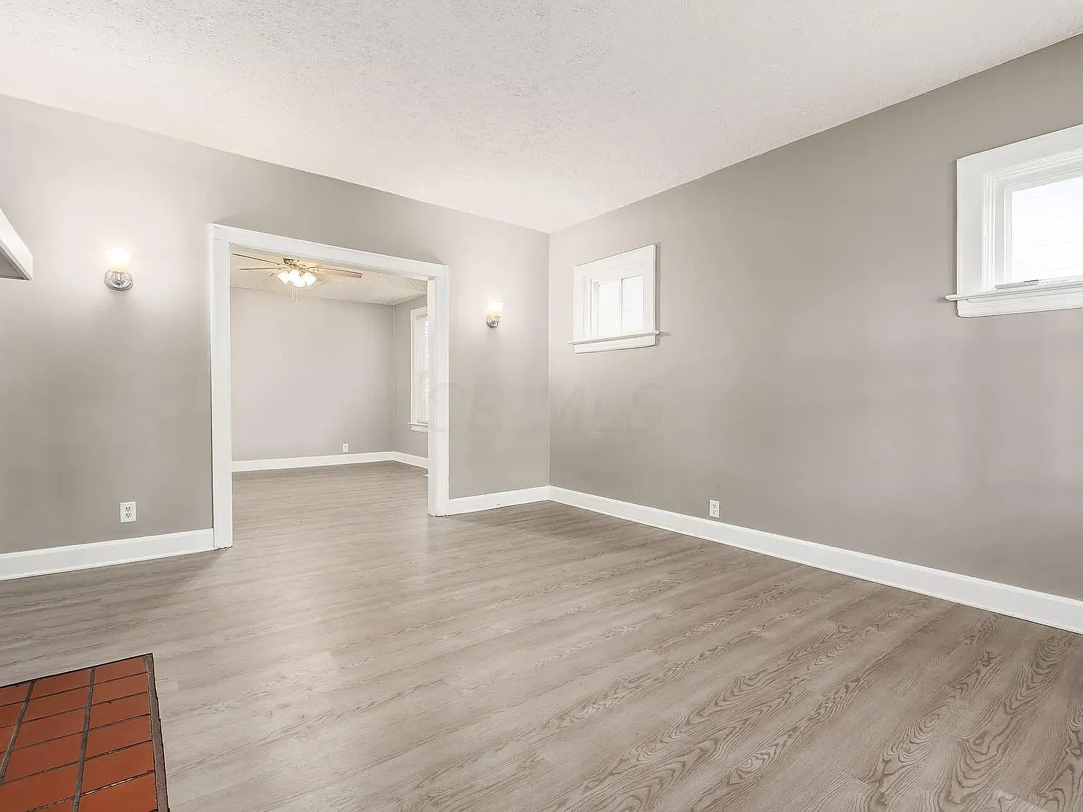 3 bed, 1260 sqft, $2,000 — Photo 4