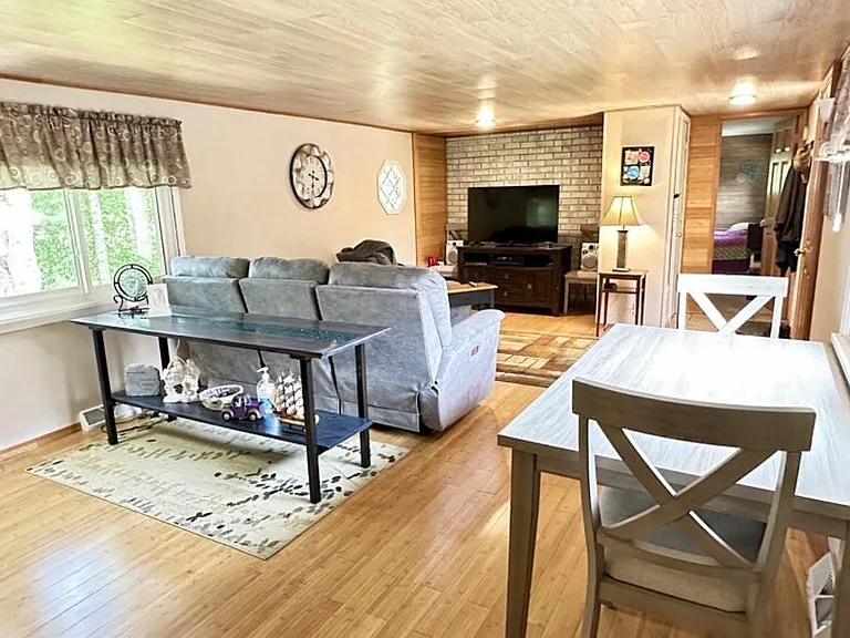4631 Melody Ln — Photo 4