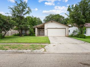 8643 Bristlecone St, San Antonio, TX 78240