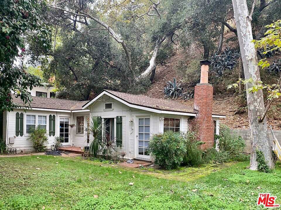 1st image of 1212 N Beverly Glen Blvd