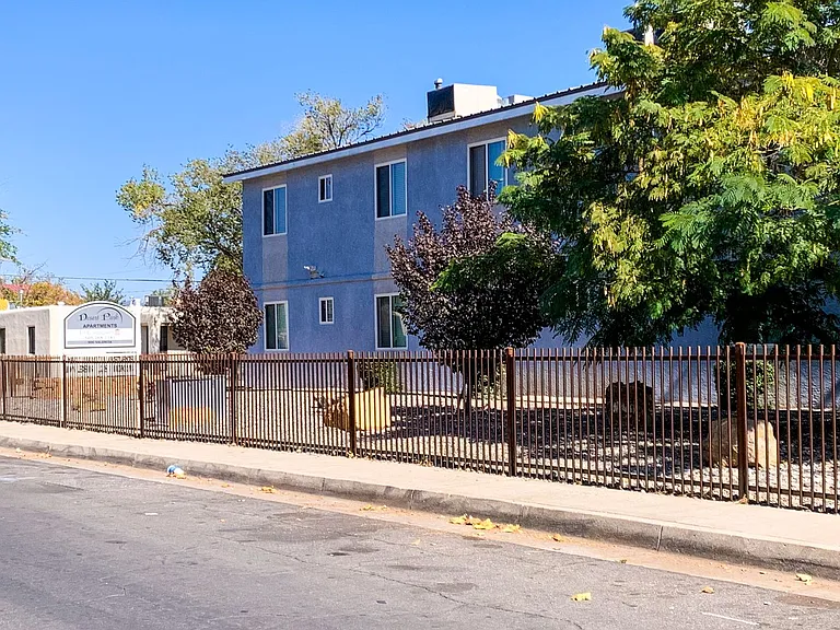 Desert Park Apartments — Photo 36