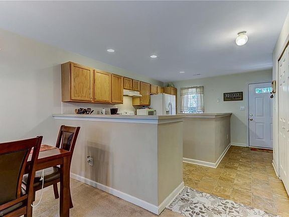 5th image of 6207 Birdie Ct