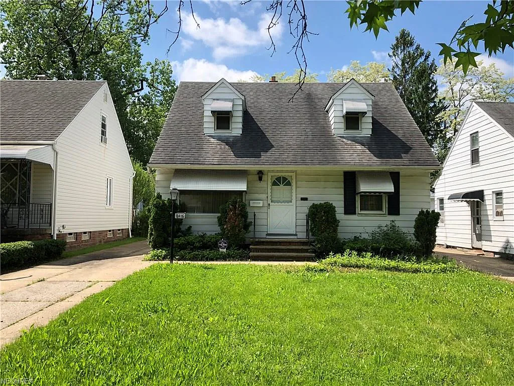 18416 Libby Rd photo 1