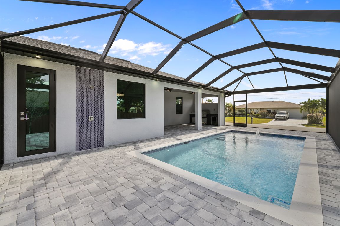 next background image