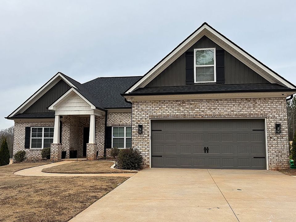 1st image of 229 Carriage Gate Dr