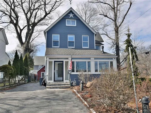 3 S Magnolia Street, Pearl River, NY 10965