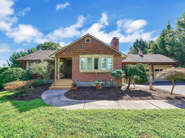 74 Ledyard Avenue, Bloomfield, CT 06002