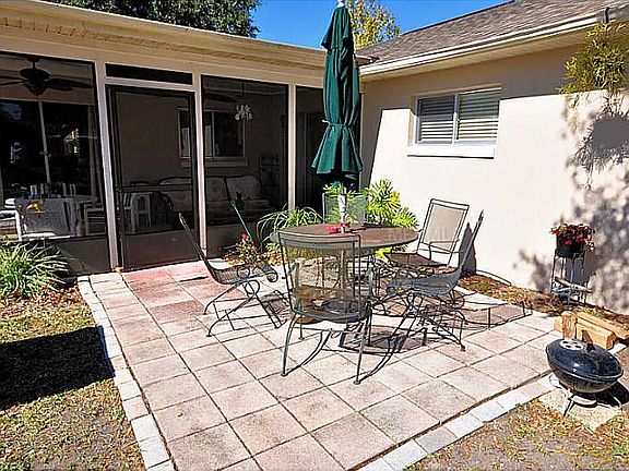 5th image of 2359 Ardon Ave