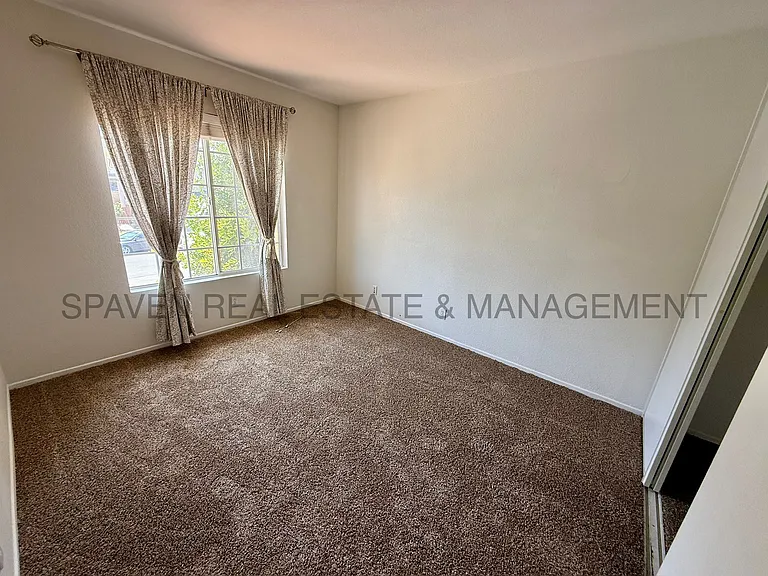7689 Canberra Way — Photo 8