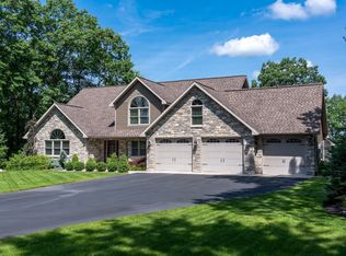 1036 Pueblo Pass, Lake Isabella, MI 48893