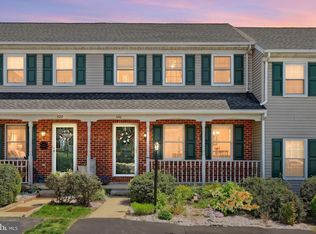 430 Peppermill Ln, York, PA 17404
