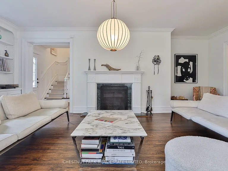 21 Douglas Cres — Photo 6