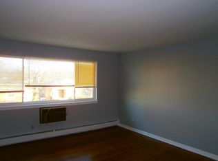 1830 S 13th Ave APT 2S, Broadview, IL 60155