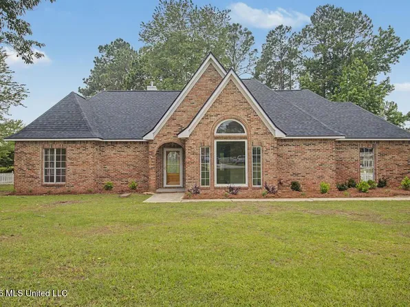15407 Village Dr, Biloxi, MS 39532