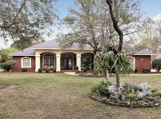 4426 Soundside Dr, Gulf Breeze, FL 32563