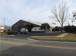 114 E Azalea Ave, Foley, AL 36535