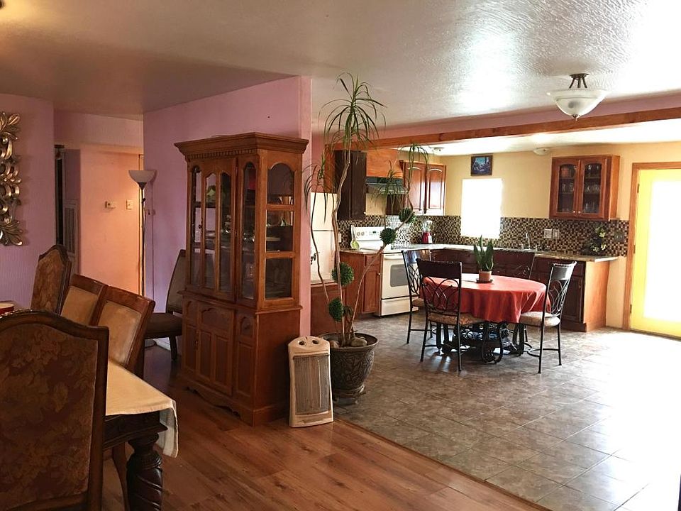 1st image of 482 Knox Ave