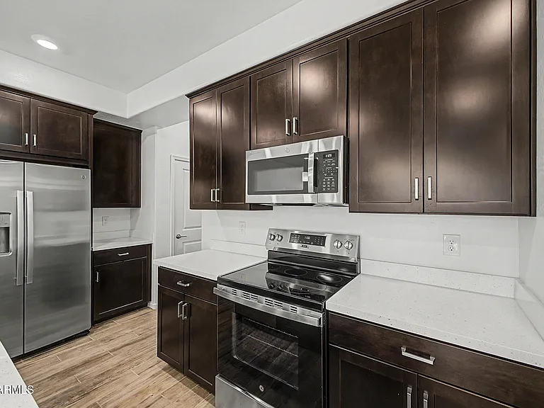 1917 E Hampton Ln #104 — Photo 12
