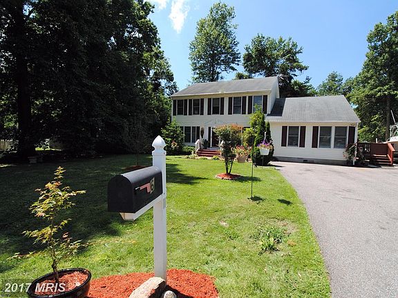 2nd image of 6 Petinot Ct
