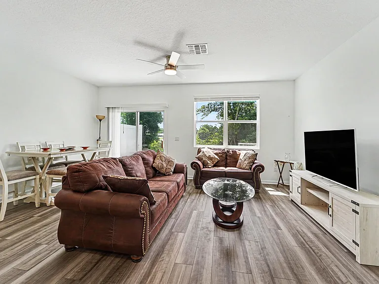 4458 Banjo Lake Rd — Photo 3