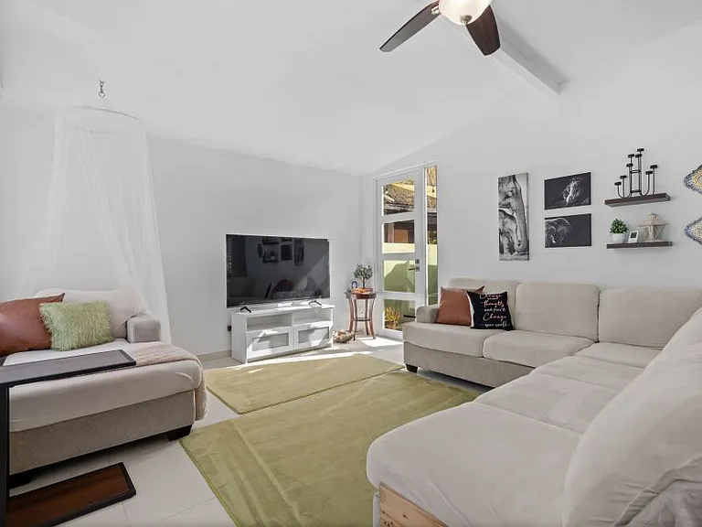 Calle Padua 262 Urb College Park — Photo 32