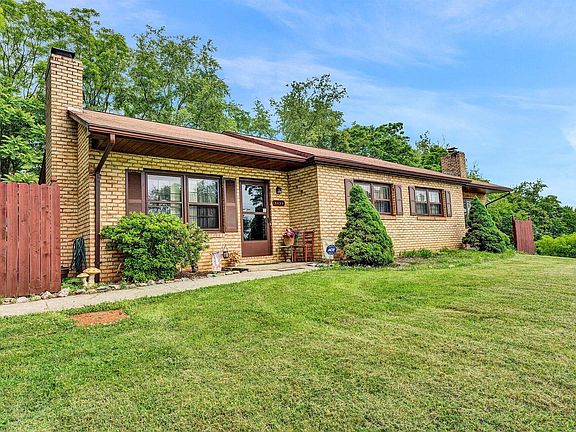 2nd image of 4457 Ohio St NE #&-4459