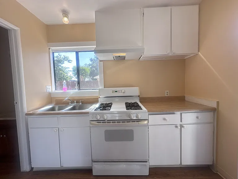 3288 New Jersey Ave — Photo 7