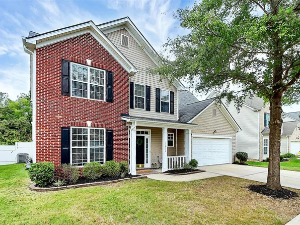 13022 Fenceline Dr, Charlotte, NC 28278