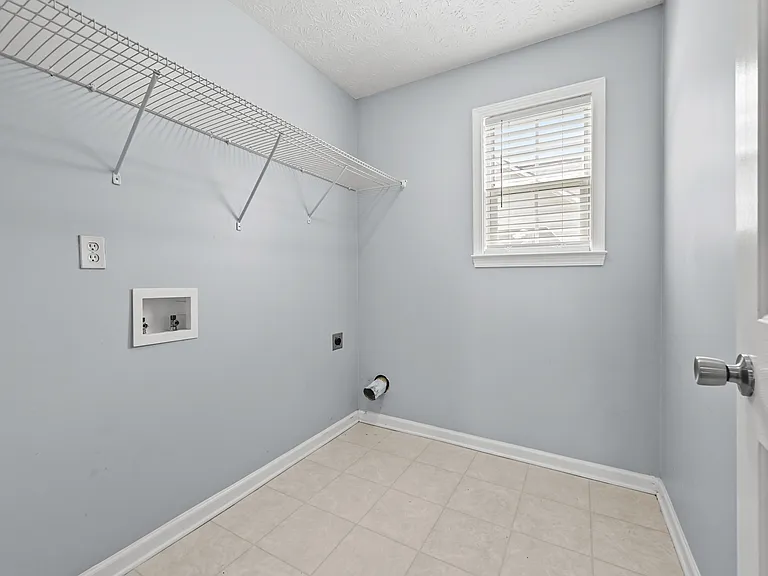 1029 Harbins Pass Dr — Photo 17