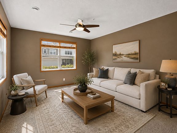 5th image of 1646 White Pine Way Unit A