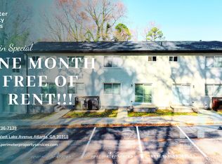 390 NW W Lake Ave #B9, Atlanta, GA 30318