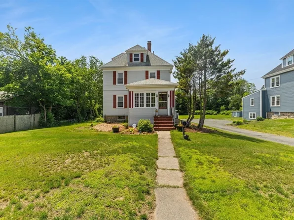 562 Canton St, Stoughton, MA 02072