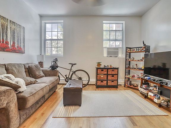 3rd image of 364 Grove St APT 1
