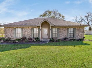 300 Bergeron Loop, Carencro, LA 70520