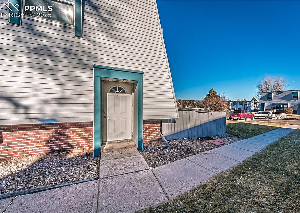 1st image of 2997 E Fountain Blvd