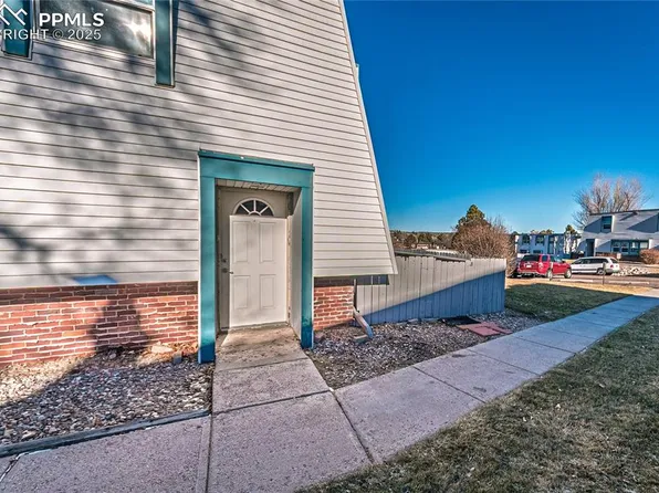 2997 E Fountain Blvd, Colorado Springs, CO 80910