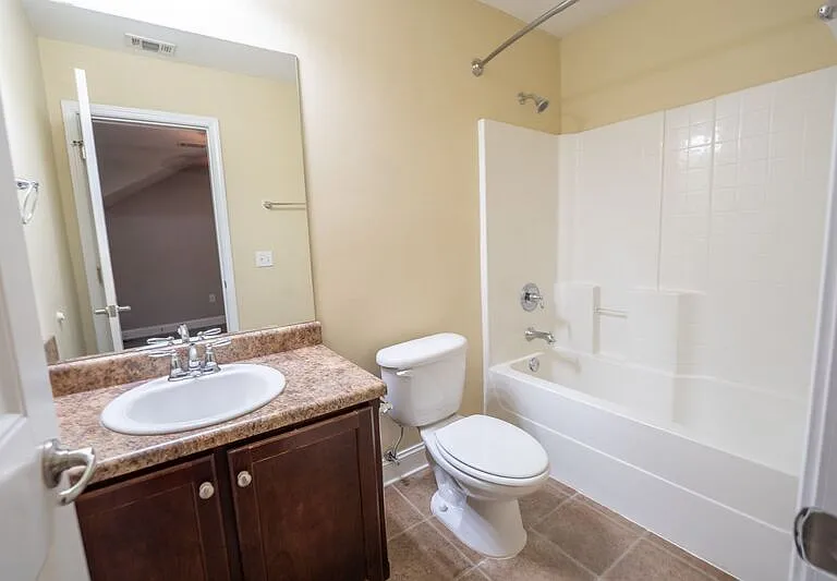 156 Cottonham Ct — Photo 24