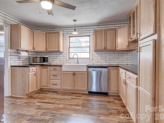 3rd image of 8684 Teals Mill Rd